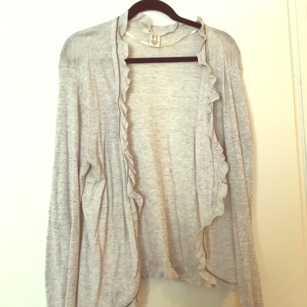 Pretty and unique oatmeal cardigan